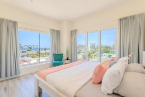 Luxury Ocean Views Condo in Palm Beach
